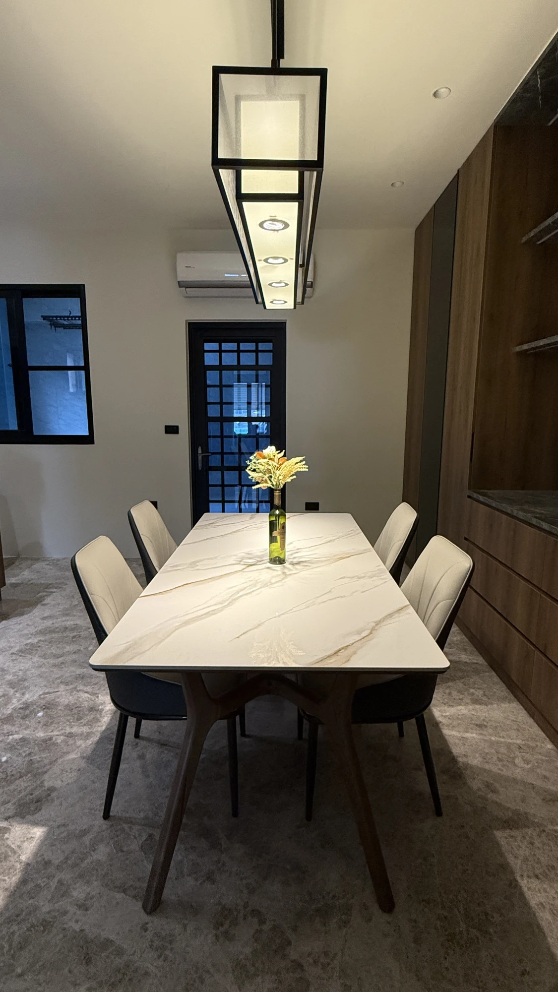 餐廳家具