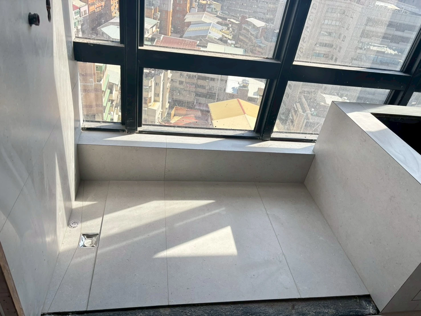 台中市老佛爺 60X120