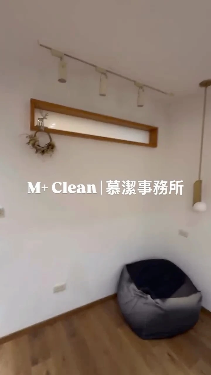 原本是盤絲洞 到處都是蜘蛛絲