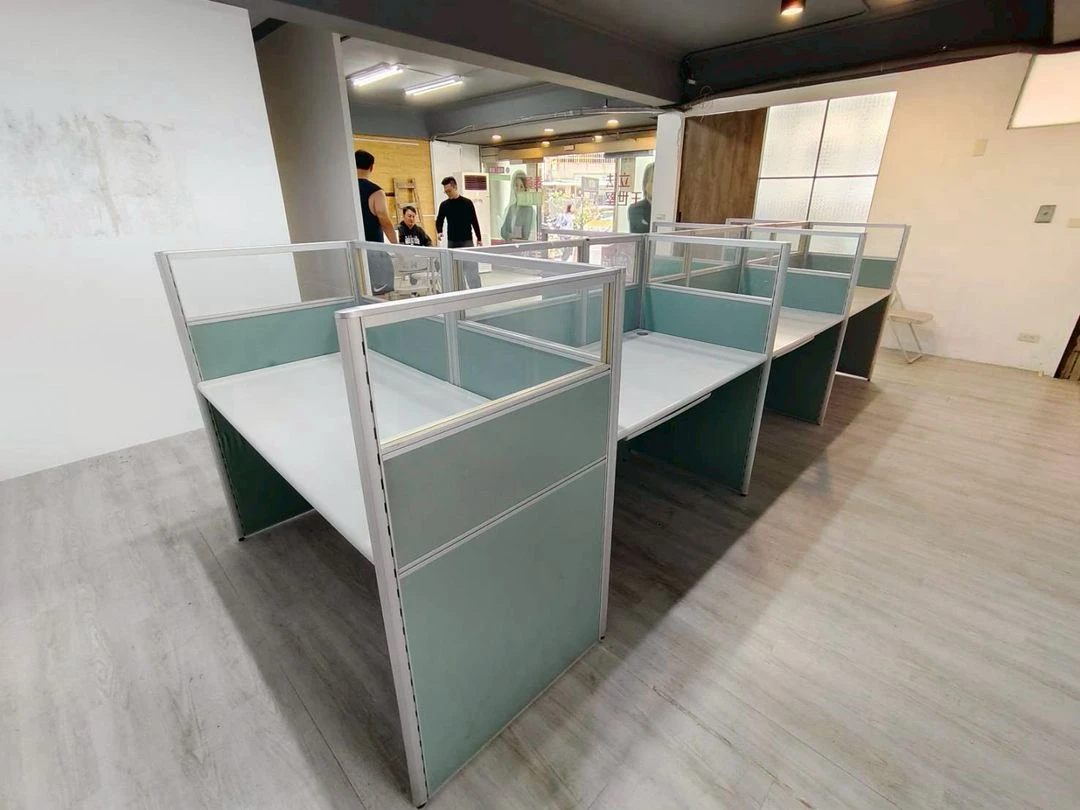 7人座位辦公室屏風
