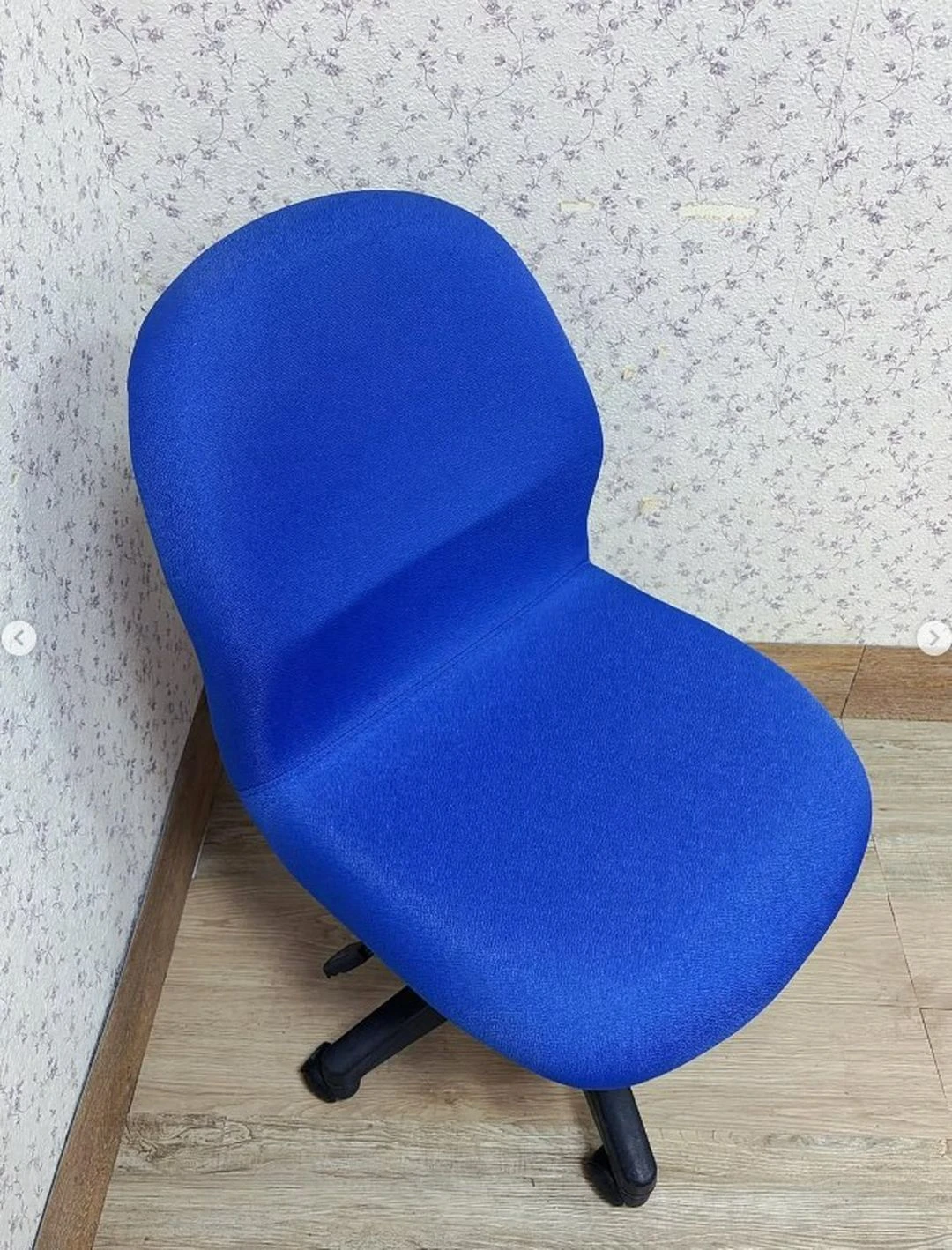 電腦椅