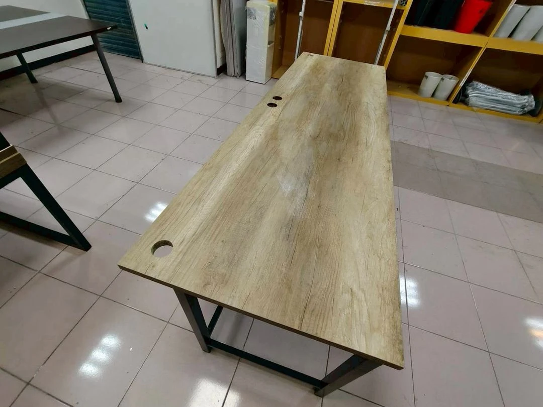 木紋工作桌