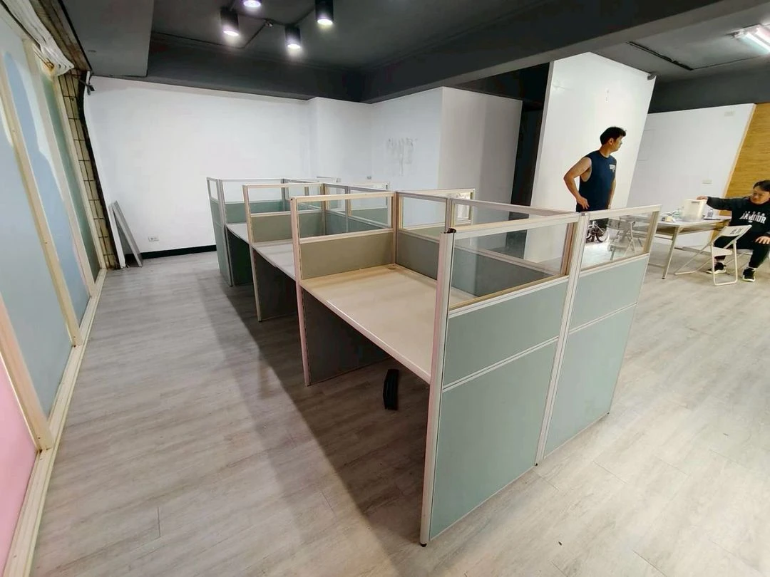 7人座位辦公室屏風