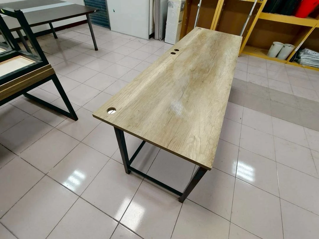 木紋工作桌