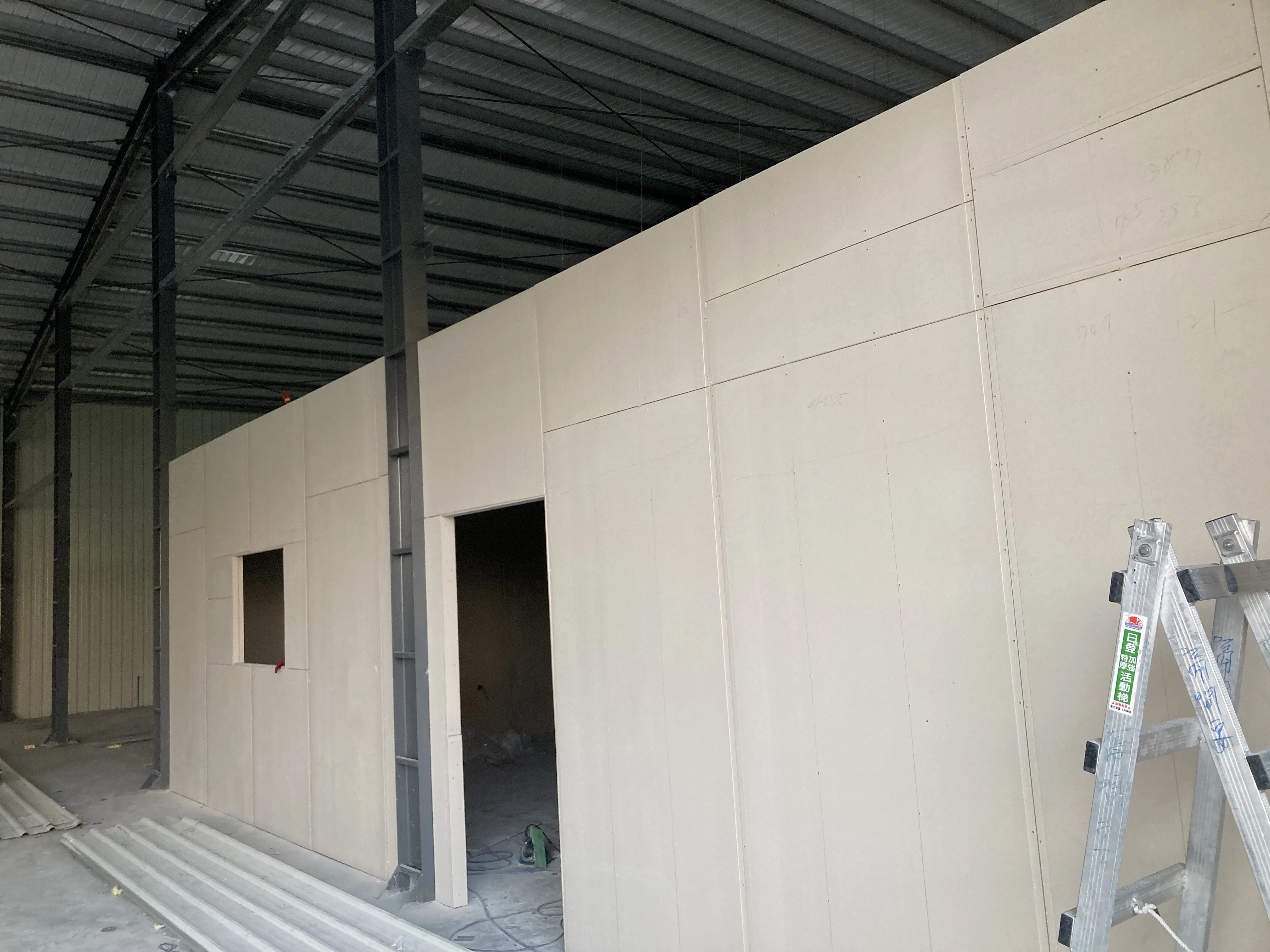 工廠新建 | 台中輕隔間新增工程<BR>防火隔間牆 | 神岡