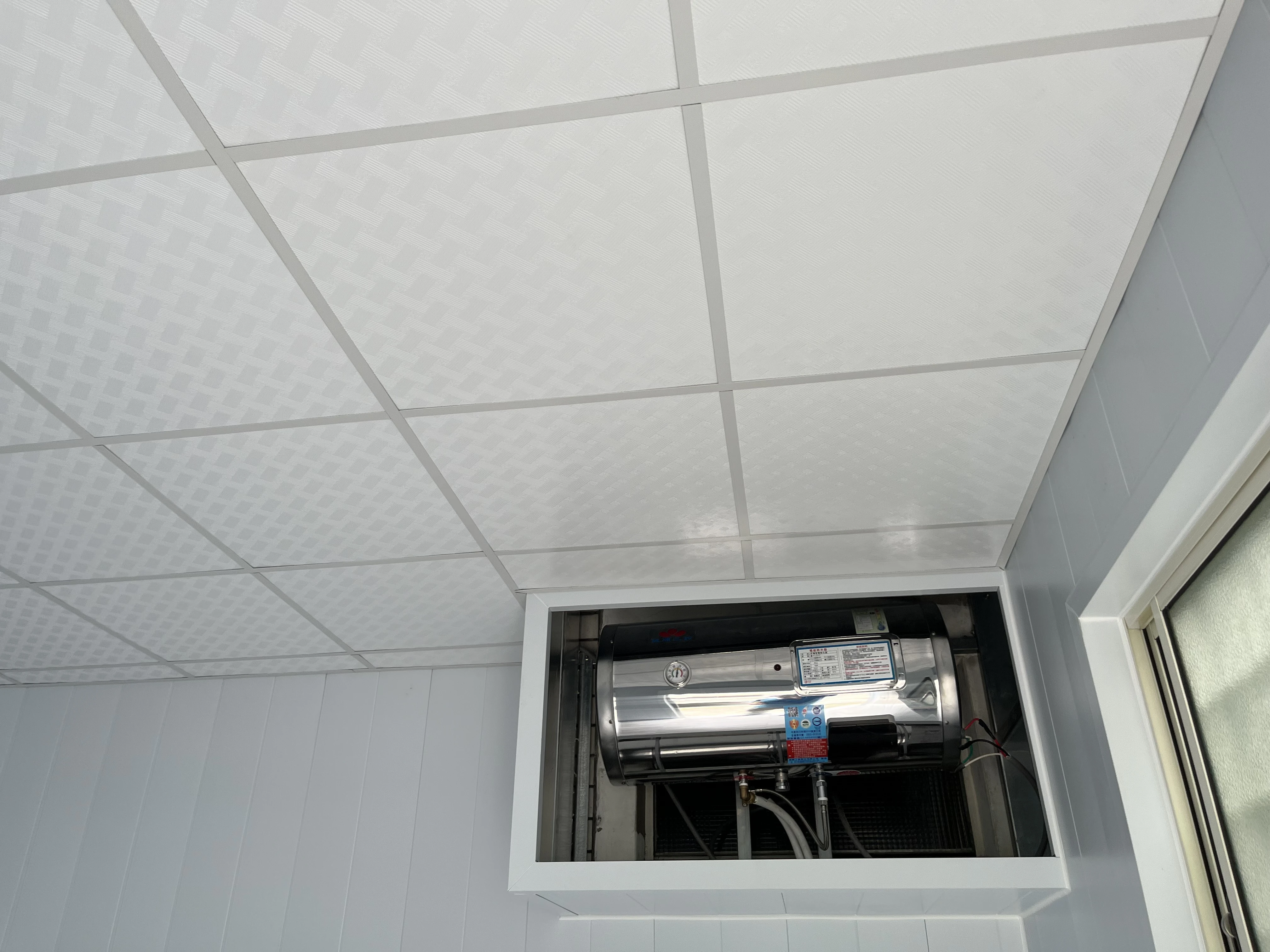 民宅修繕 | 海線天花板新增工程<BR>明架天花板 | 大甲