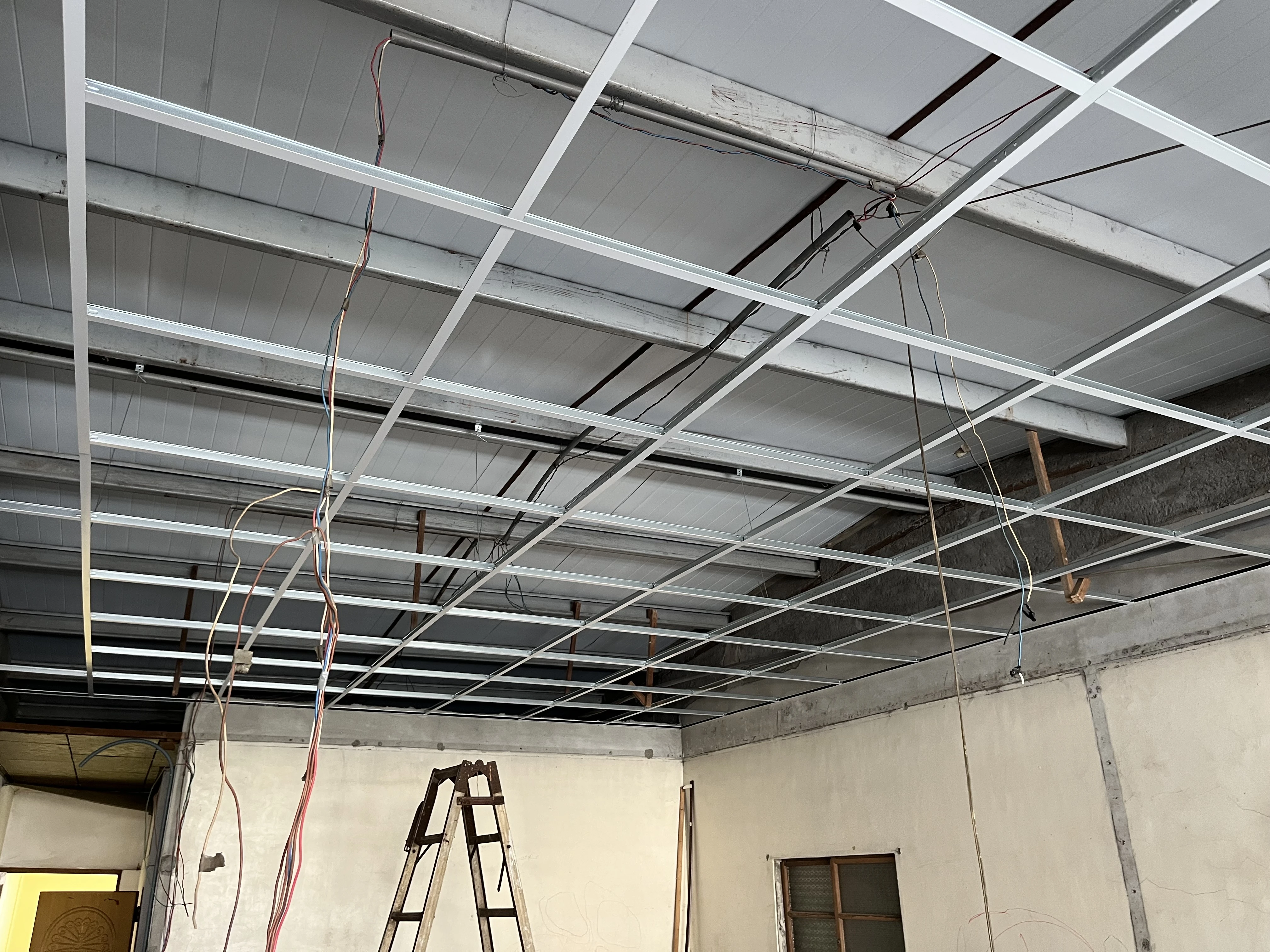 民宅修繕 | 台中天花板新增工程<BR>明架天花板 | 外埔