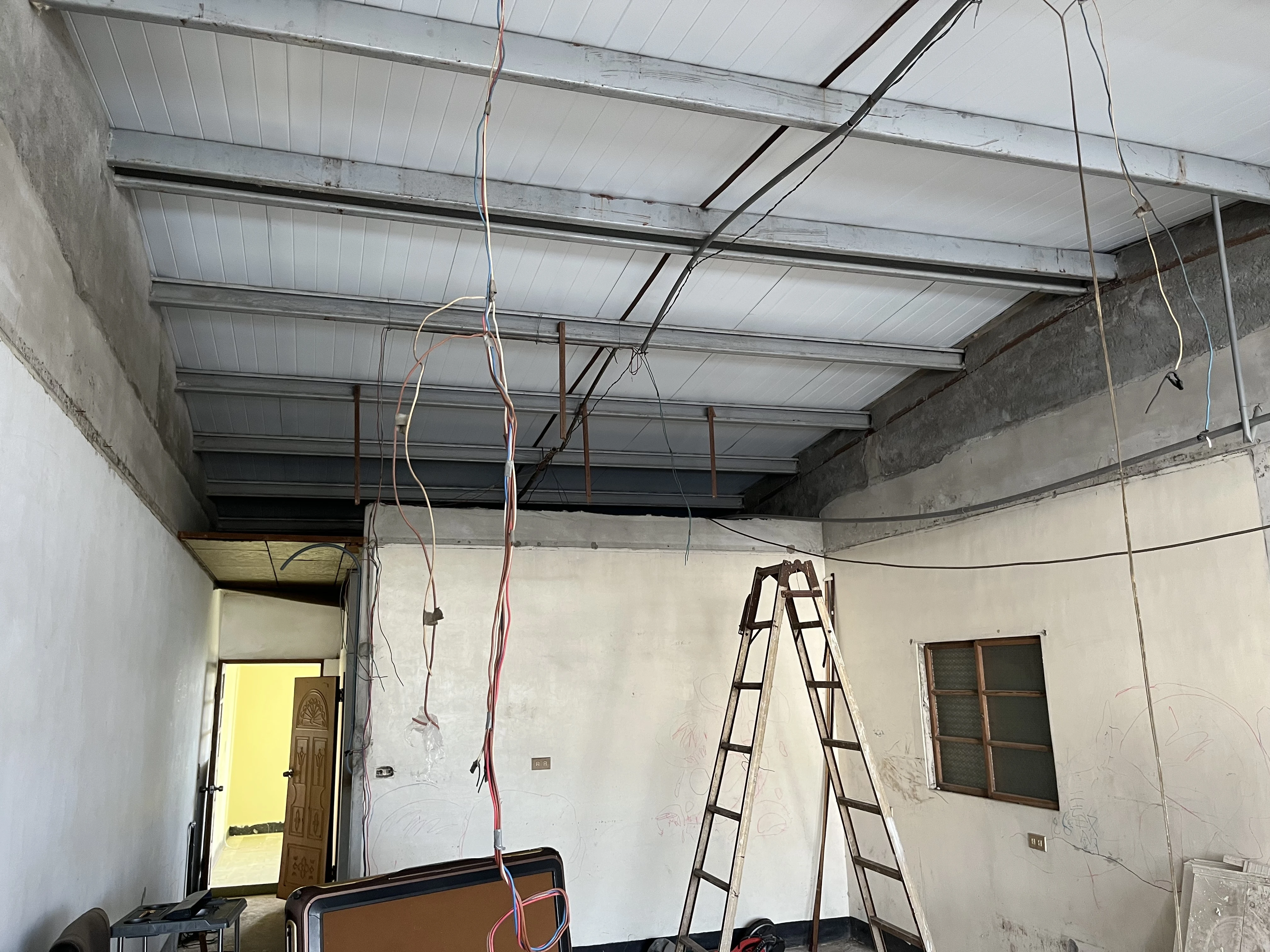 民宅修繕 | 台中天花板新增工程<BR>明架天花板 | 外埔