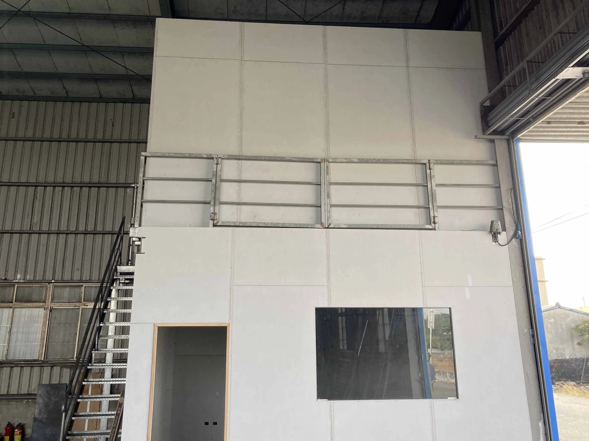 工廠新建 | 台中輕隔間新增工程<BR>防火隔間牆 | 大甲