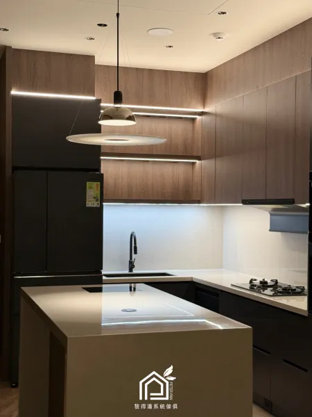 太平廚具規劃｜台中廚具規劃｜廚具規劃｜中島設計｜中島吧檯設計
