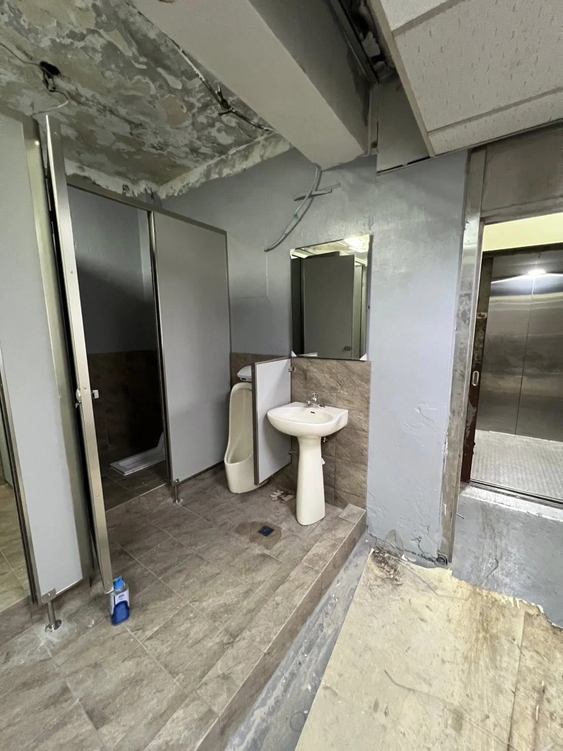 南港｜食品工廠無障礙廁所建置