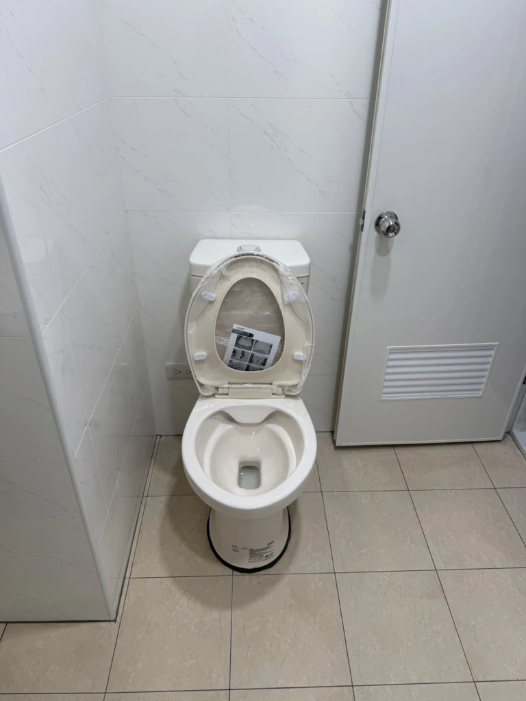 三峽 | 套房線路更新，開關插座與燈具更換、浴廁磁磚更新，衛浴設備更新 | 台北 | 水電工程 | 水電師傅