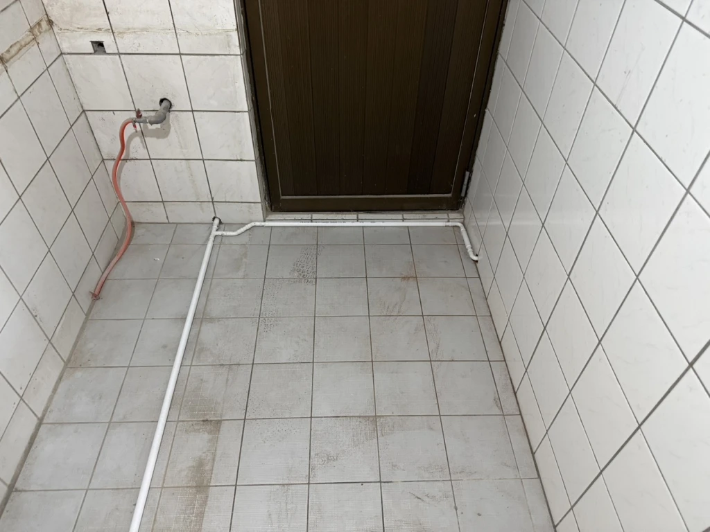 土城區 | 室內更換線路、熱水管重置、衛浴設備安裝、吸頂燈安裝 | 台北水電工程 | 水電行 | 水管配管工程