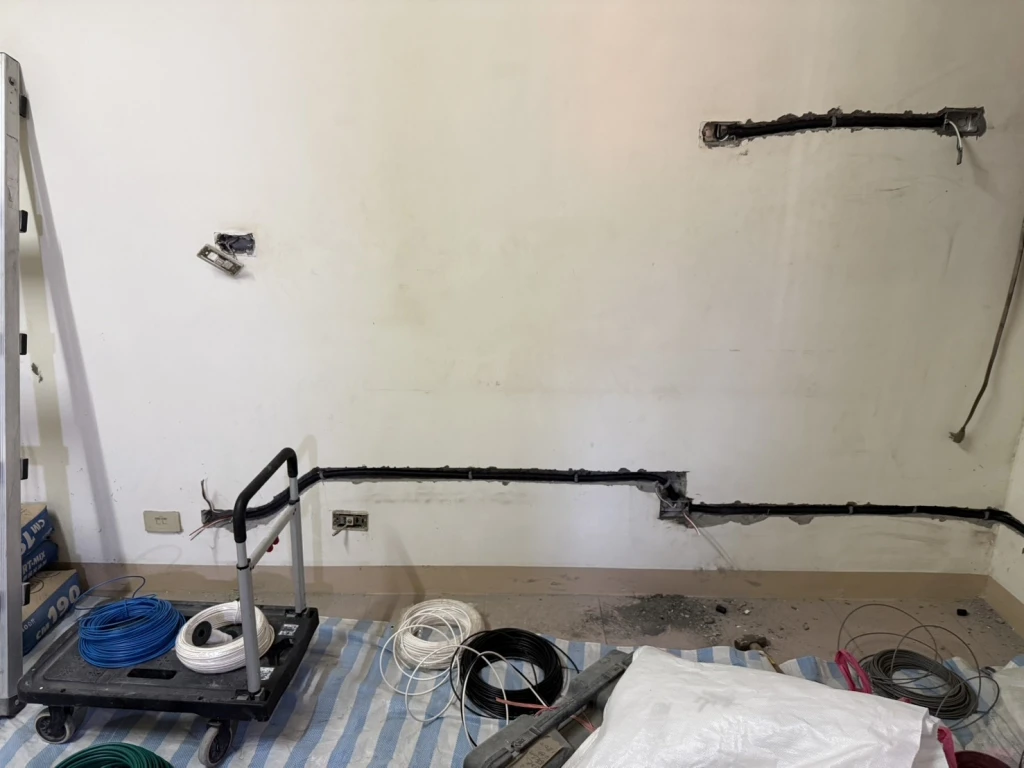 三峽 | 套房線路更新，開關插座與燈具更換、浴廁磁磚更新，衛浴設備更新 | 台北 | 水電工程 | 水電師傅