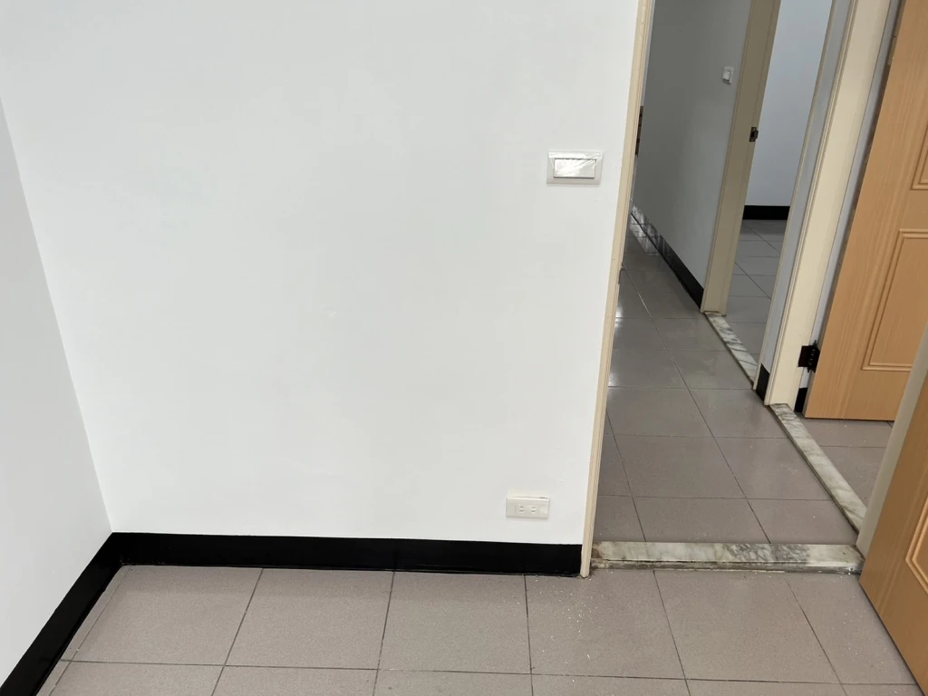 新北 | 土城 | 更換開關插座、安裝吸頂燈、安裝臉盆、安裝馬桶及戶外水龍頭 | 台北水電工程 | 水電師傅