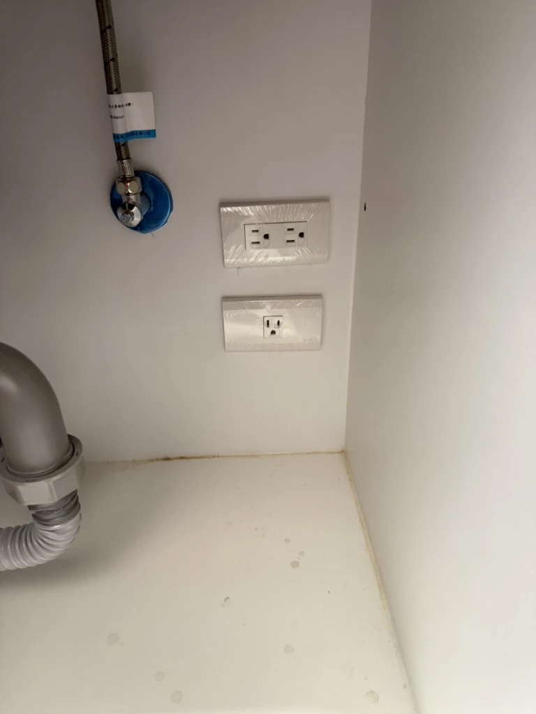 桃園平鎮區新增插座，電燈開關移位