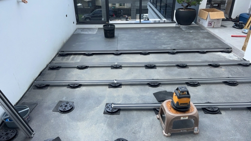 台南市關廟區東德街 2樓露台高架地