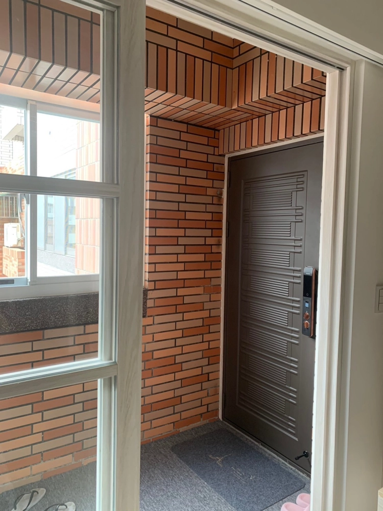 中壢後寮一街142巷1號9樓