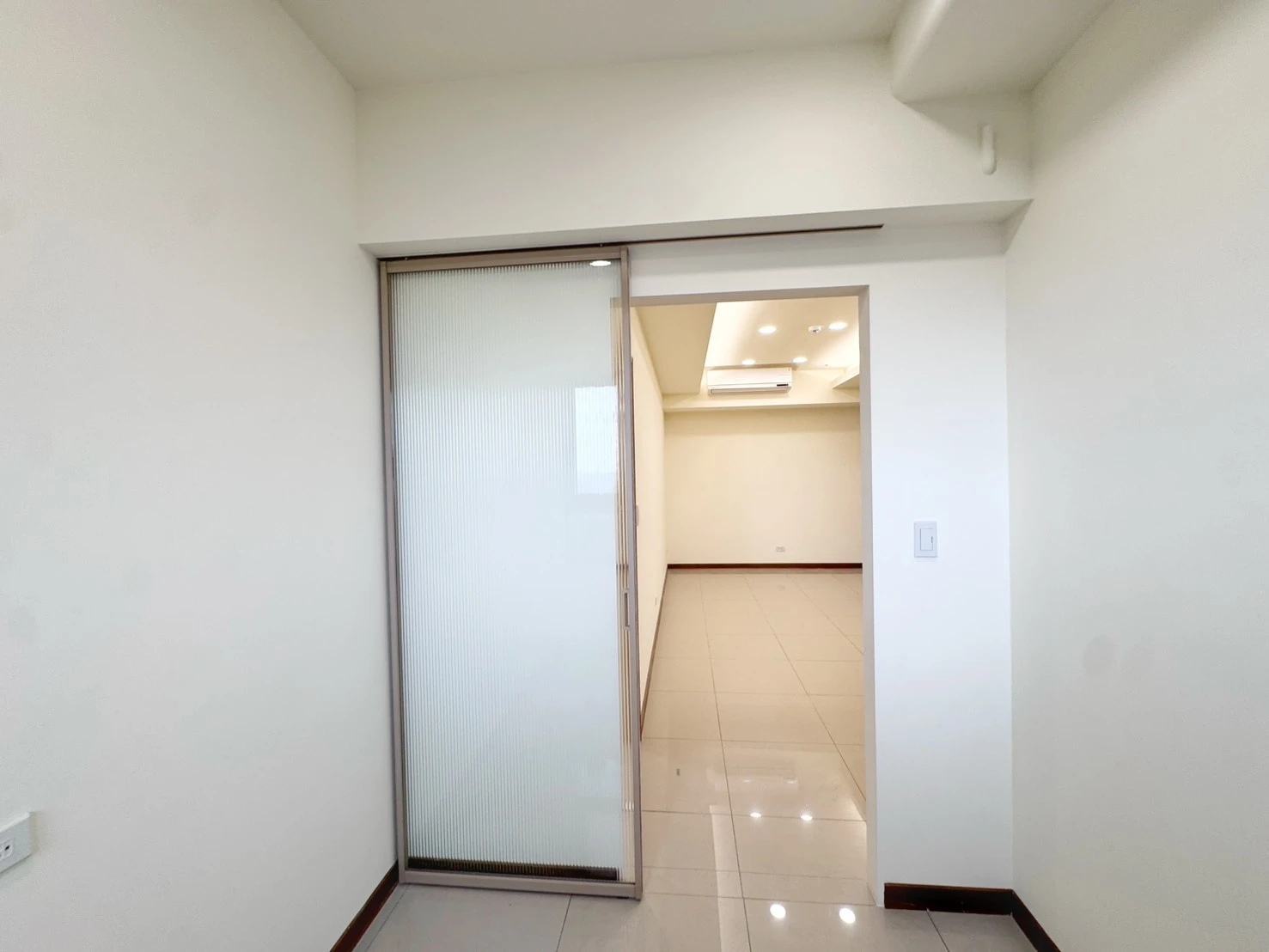 台中 遠雄幸福成 三房一廳 邱宅｜台中住宅空間設計｜台中室內裝修推薦