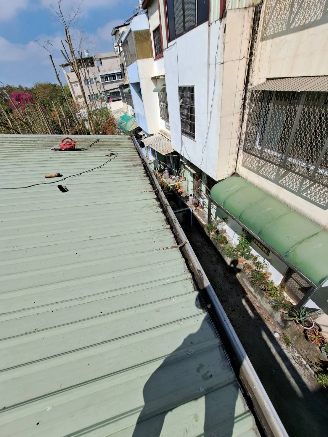 鐵皮屋頂更換前後比對