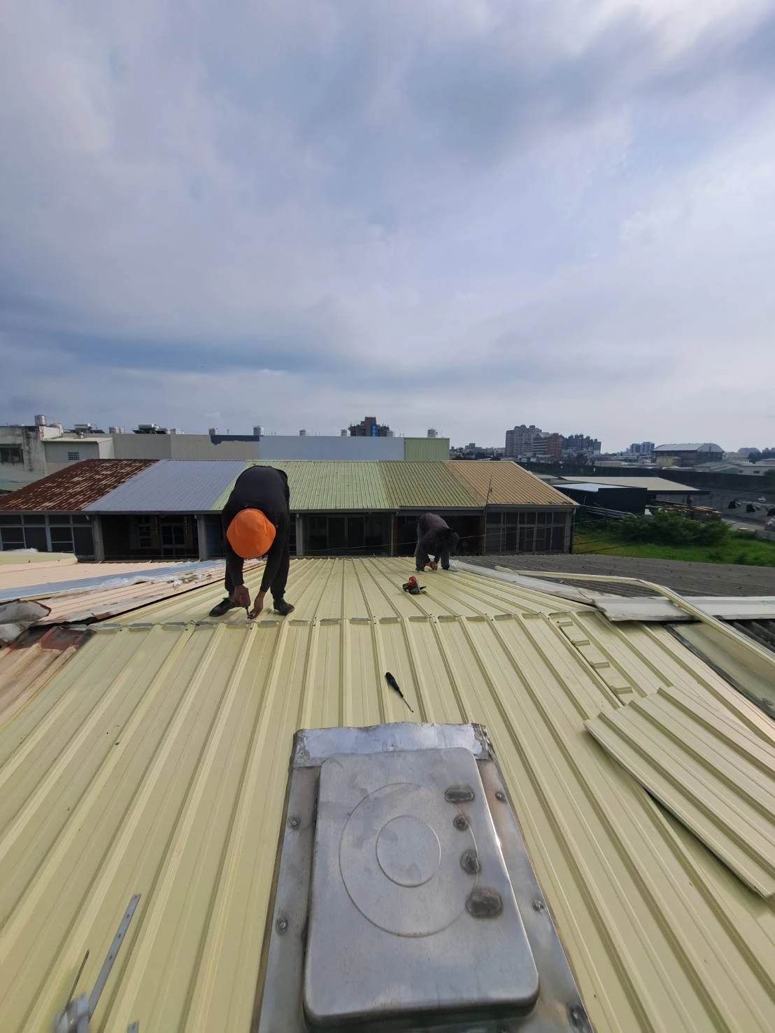 鍍鋅鋼板三合一鐵皮屋頂