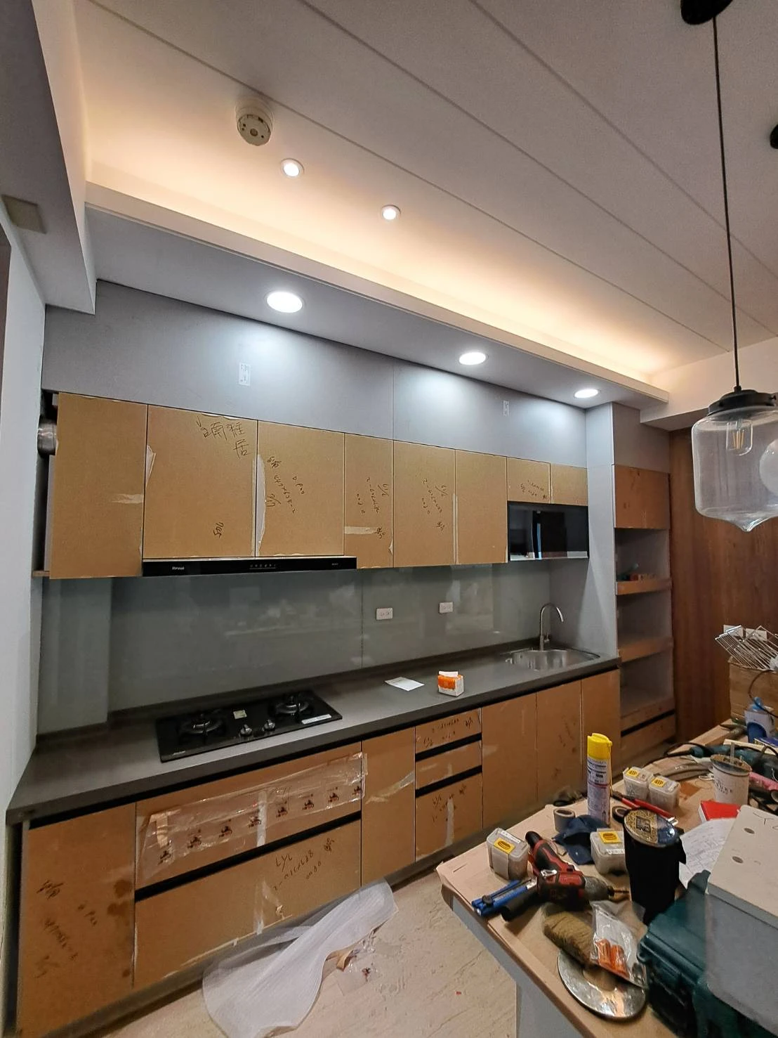 廚房系統櫃施工前後比對