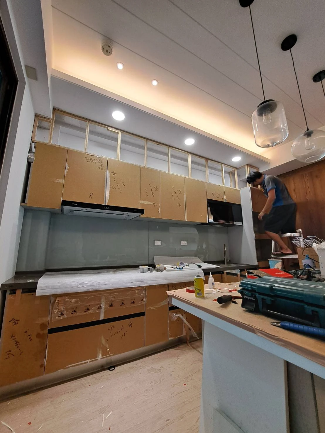 廚房系統櫃施工前後比對
