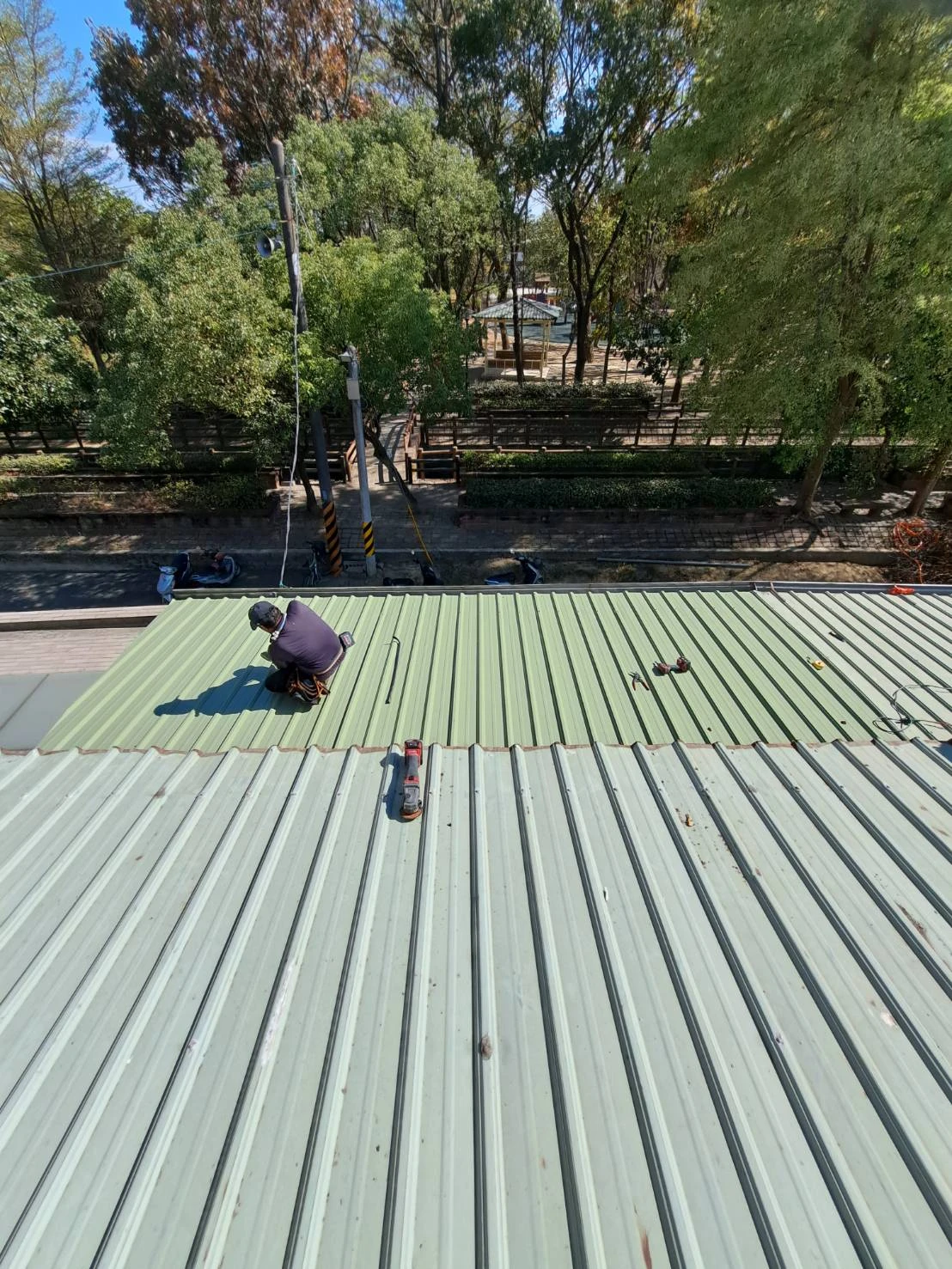 鐵皮屋頂更換前後比對