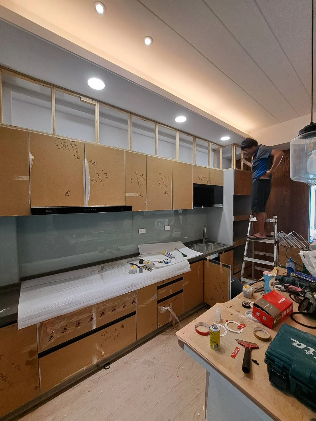 廚房系統櫃施工前後比對