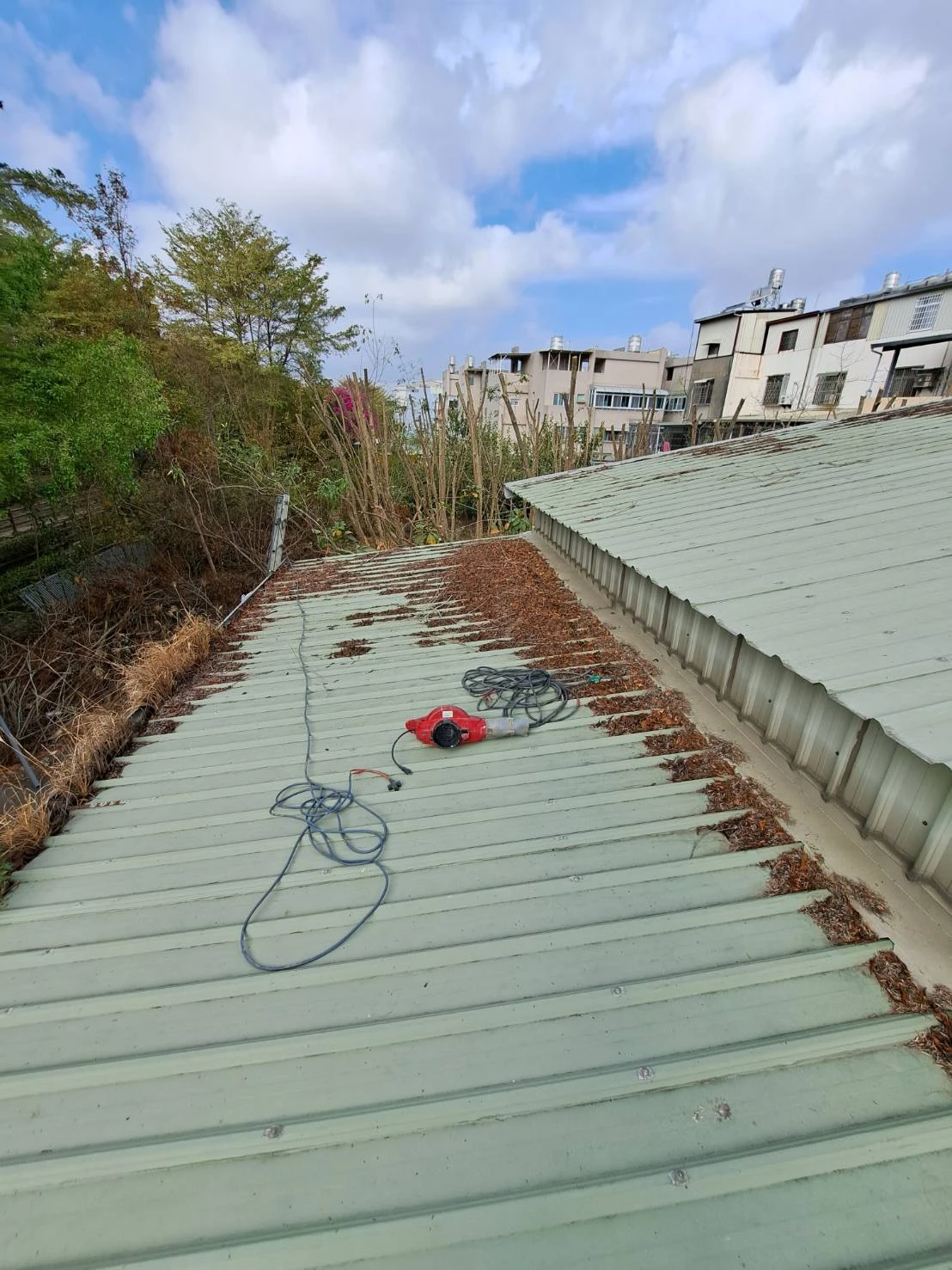 鐵皮屋頂更換前後比對