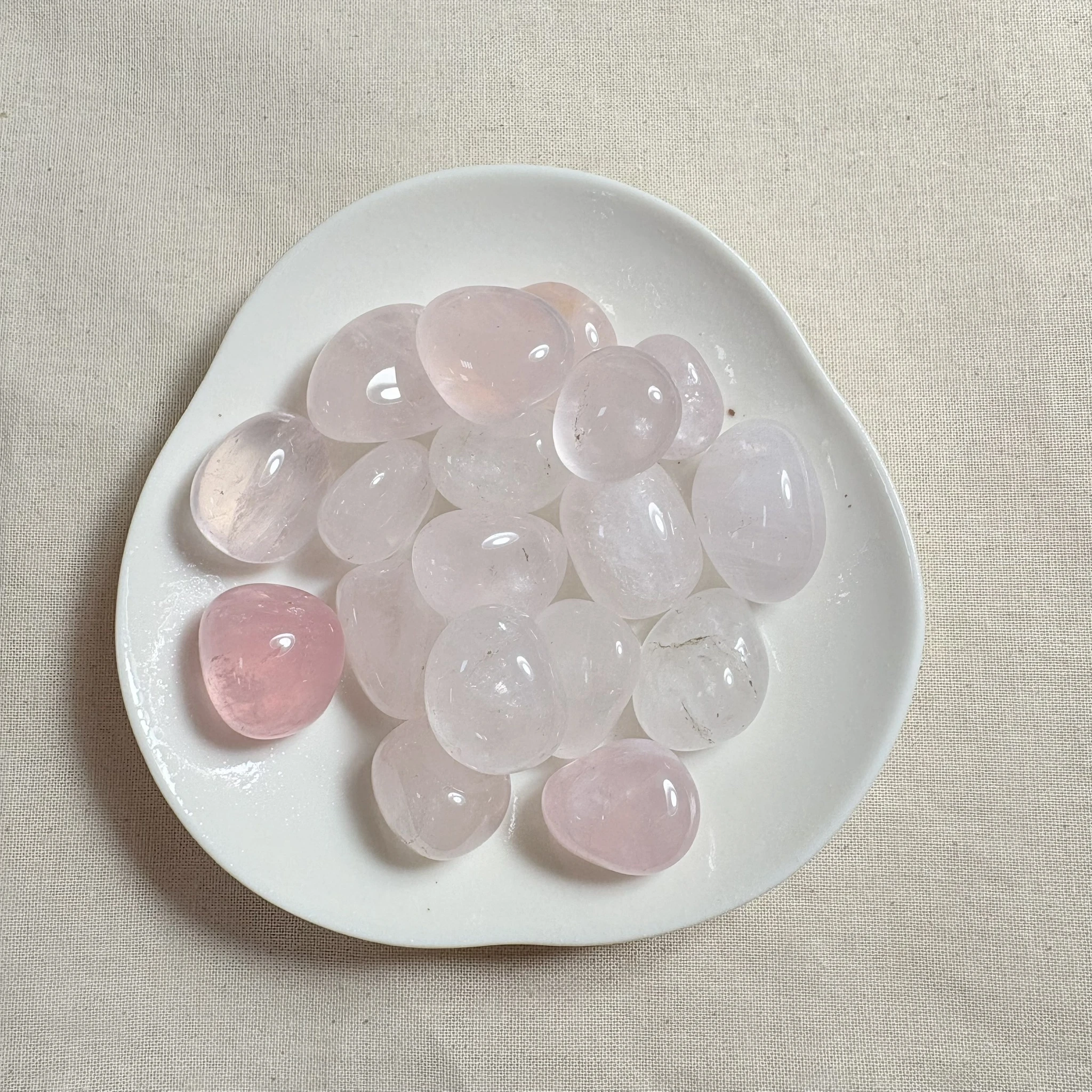 粉水晶滾石
