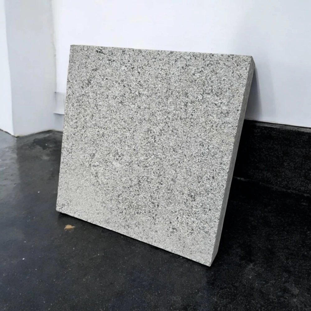 G654~灰黑 機切荔面