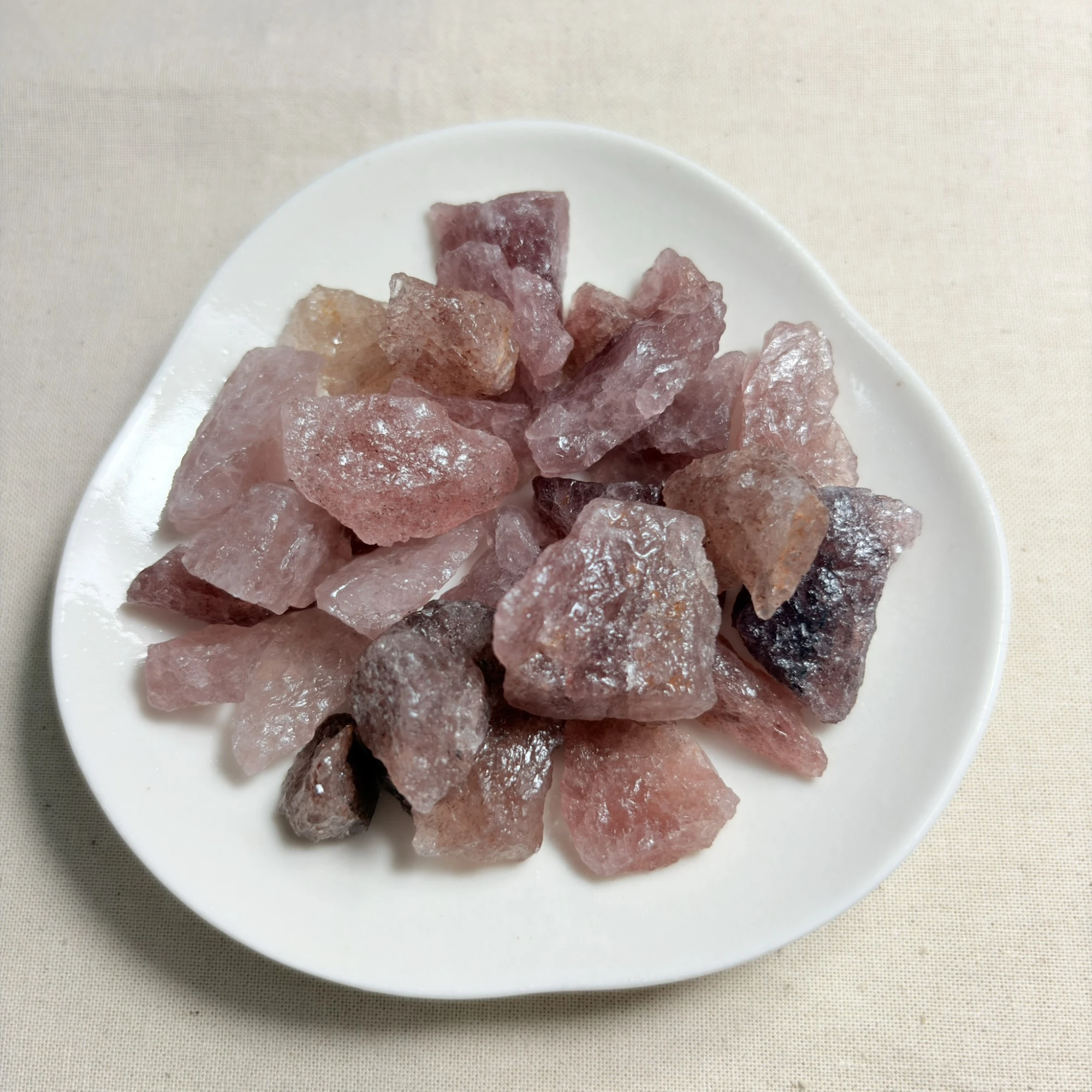 紅草莓晶原石