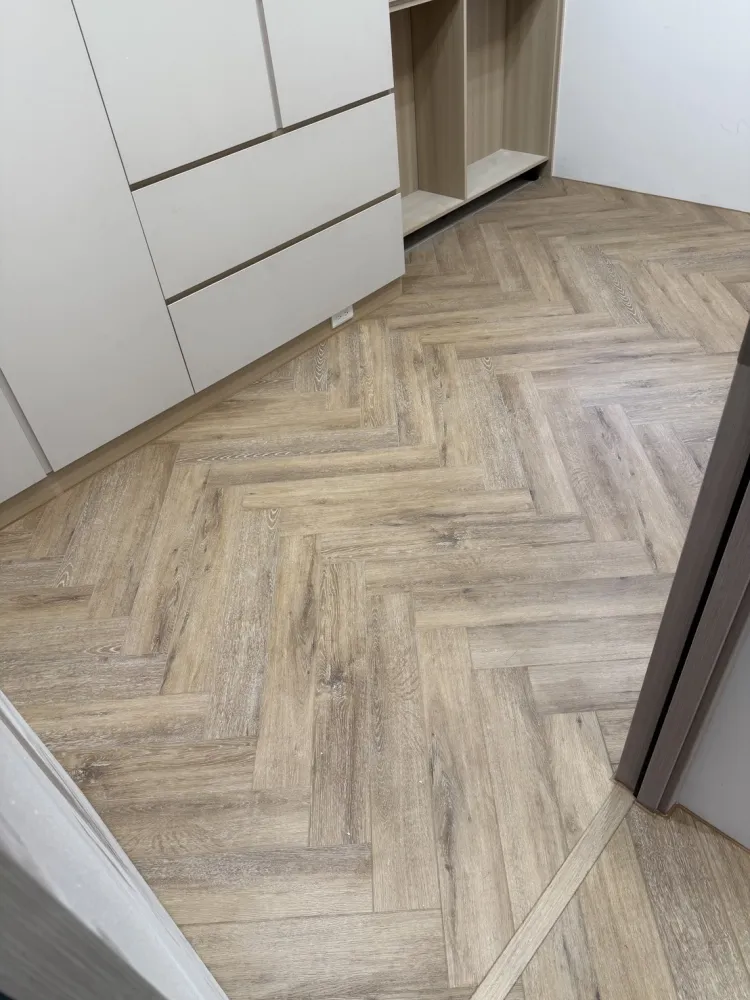 Spc超耐磨石塑地板