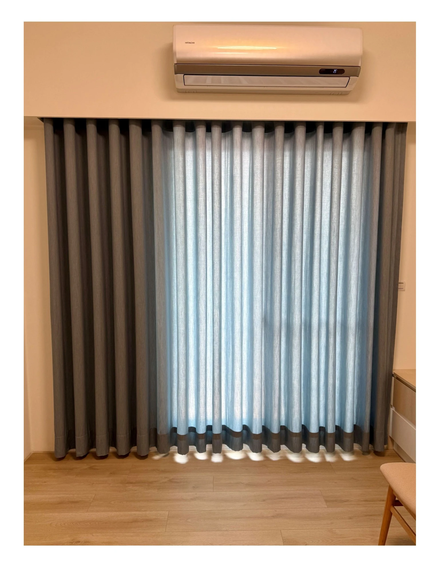 蛇行簾