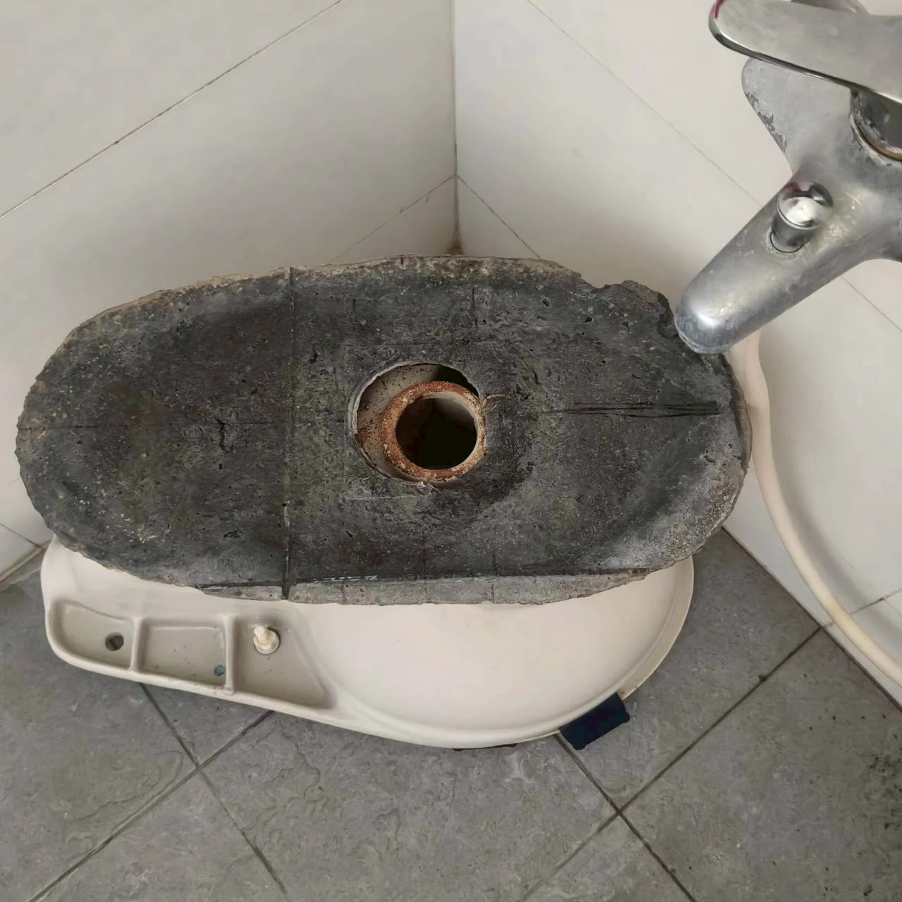 頭屋 熱水器更換 馬桶更換 新增插座迴路