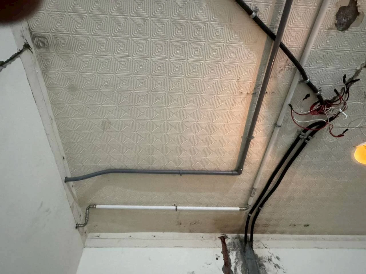水電管路配置