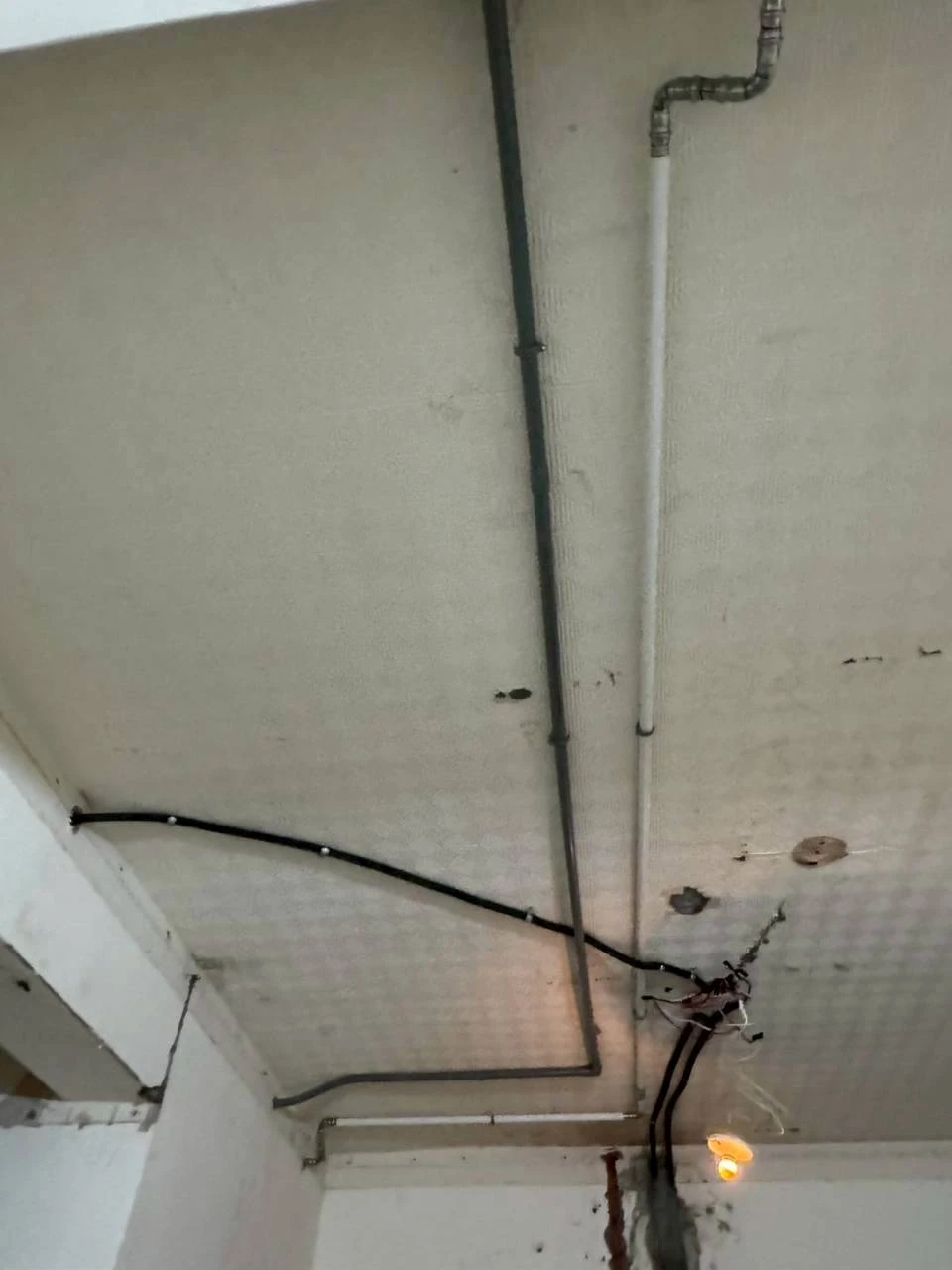 水電管路配置