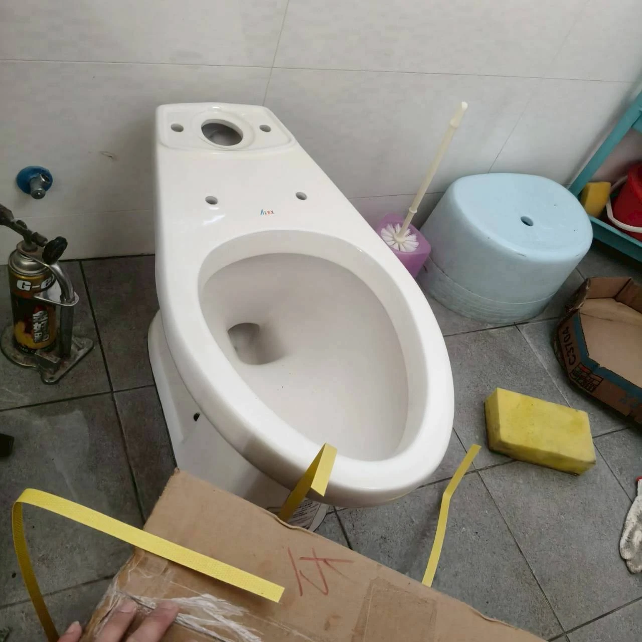 頭屋 熱水器更換 馬桶更換 新增插座迴路