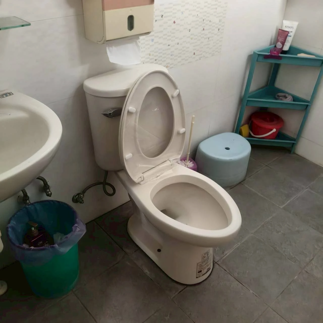 頭屋 熱水器更換 馬桶更換 新增插座迴路