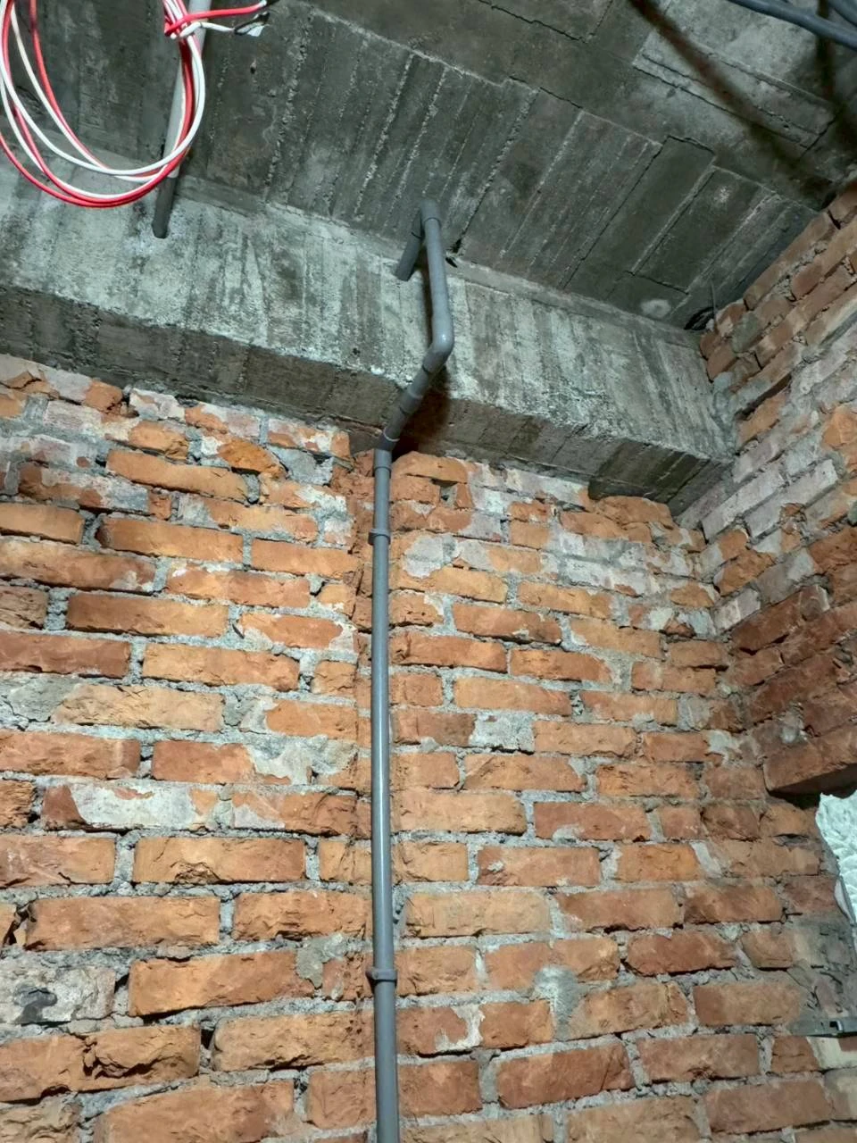 水電管路配置