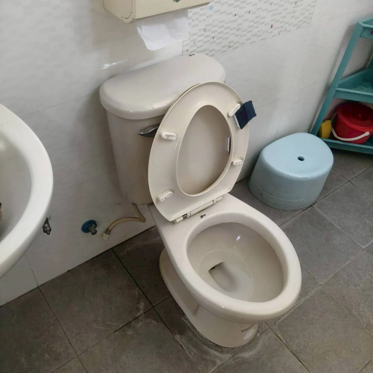 頭屋 熱水器更換 馬桶更換 新增插座迴路