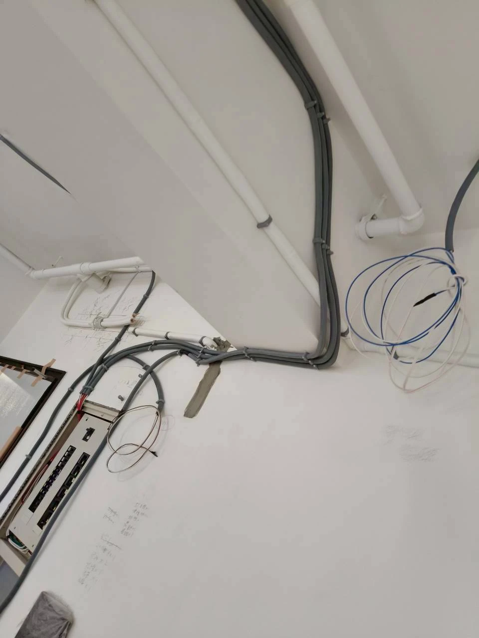 燈具迴路配置