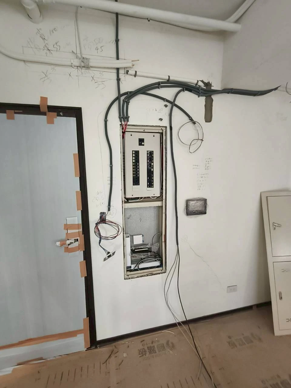 燈具迴路配置