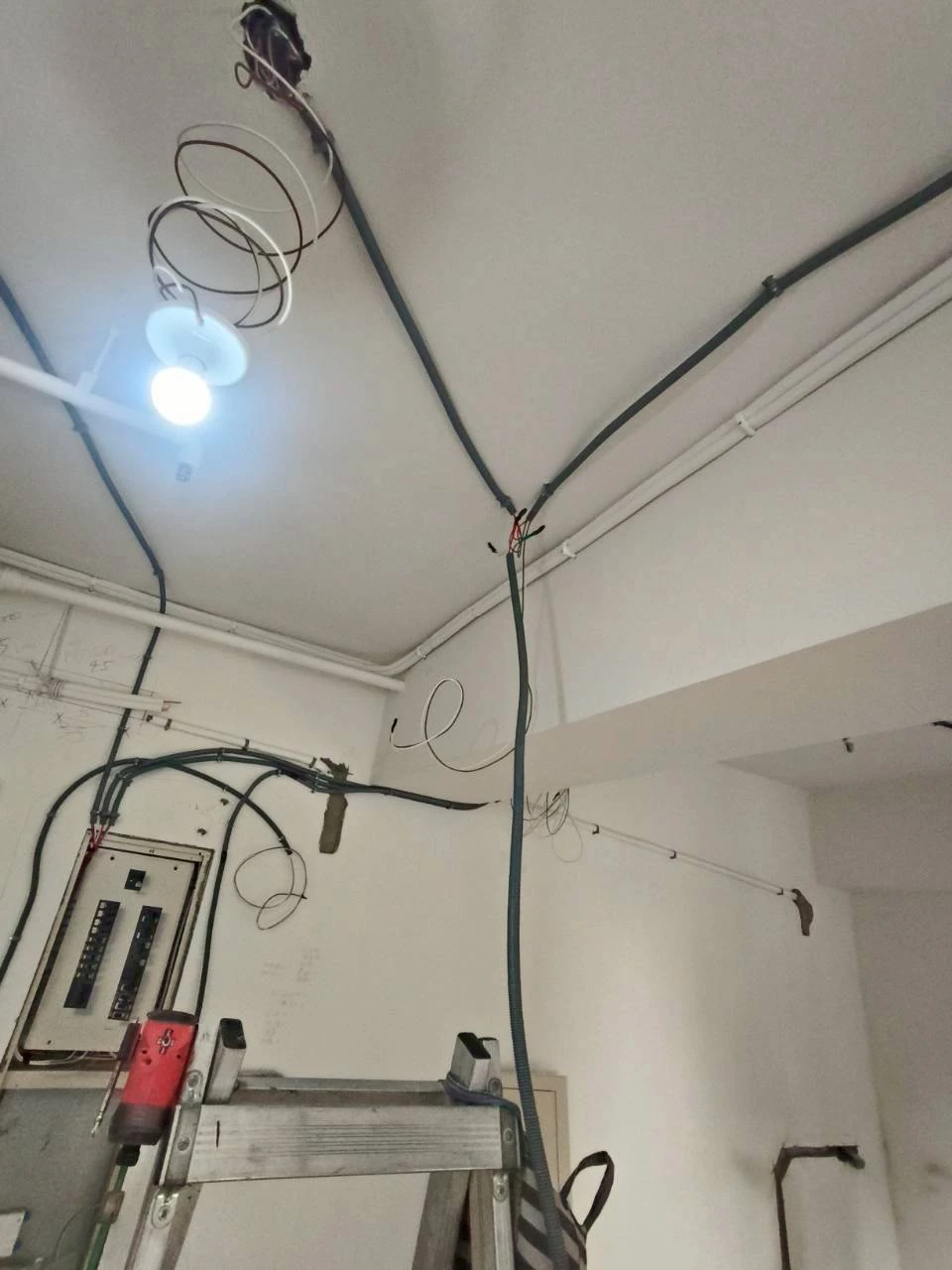 燈具迴路配置