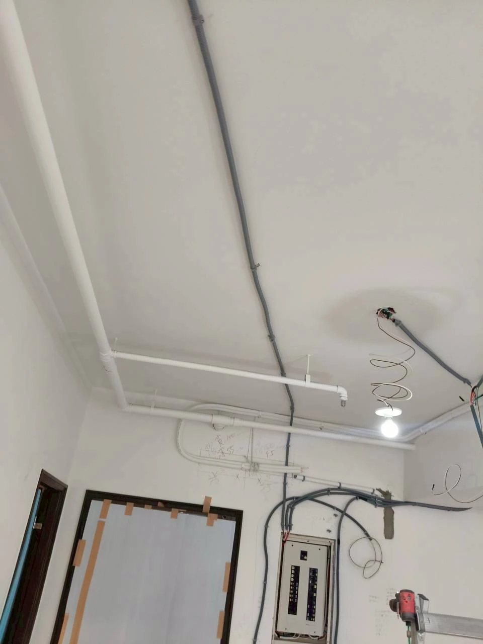 燈具迴路配置