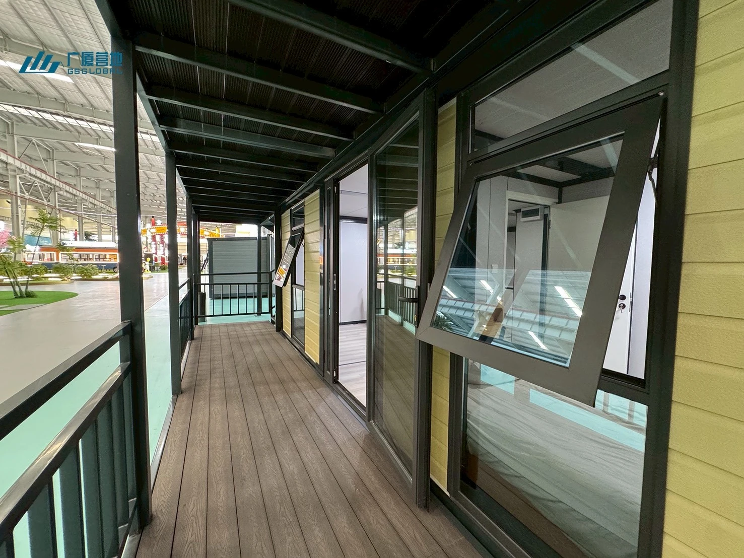 20呎雙層拓展房