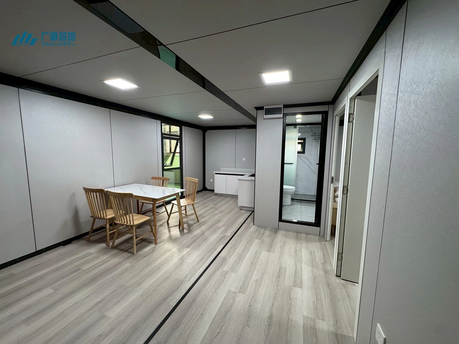 20呎雙層拓展房