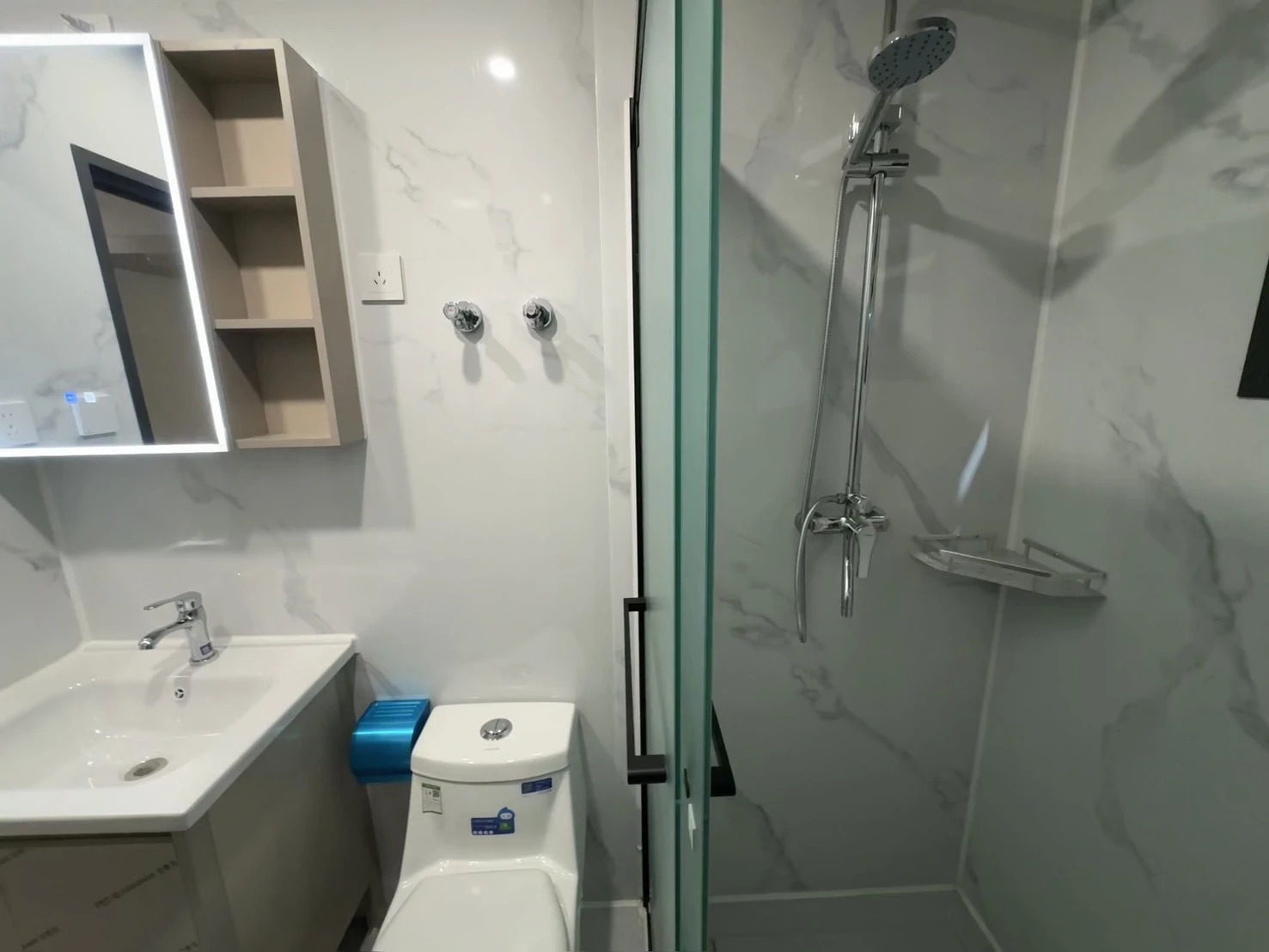 20呎2.4、高配拓展房