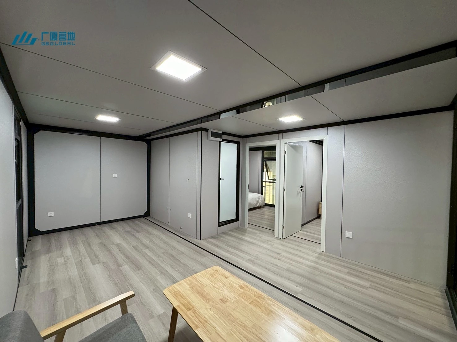 20呎雙層拓展房